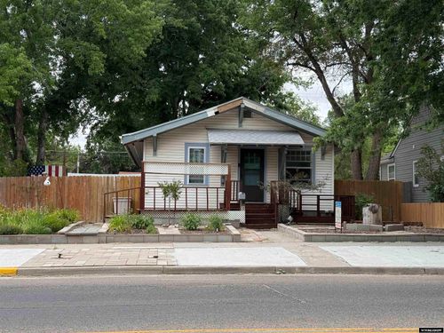 603 S 4th St, Douglas, WY, 82633-2629 | Card Image