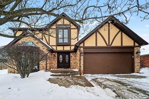 16246 Woodstream Dr, Clinton Township, MI, 48038-4191 | Card Image