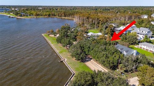 2801 Lakeshore Drive, Mandeville, LA, 70448 | Card Image