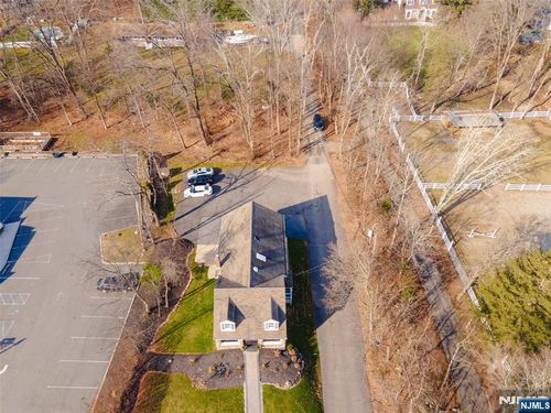 593 Ramapo Valley Rd, Oakland, NJ, 07436-2820 | Card Image