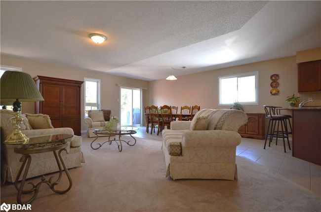 21 Red Pine Cres, House other with 2 bedrooms, 2 bathrooms and 6 parking in Wasaga Beach ON | Image 8