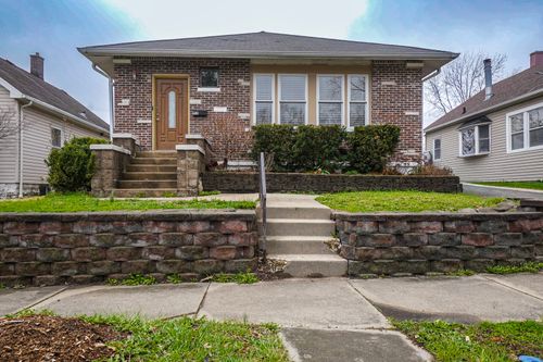 913 Oakland Ave, Joliet, IL, 60435-4626 | Card Image