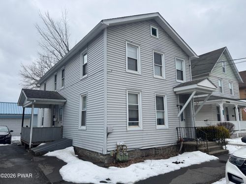 1106 Court St, Honesdale, PA, 18431-1927 | Card Image