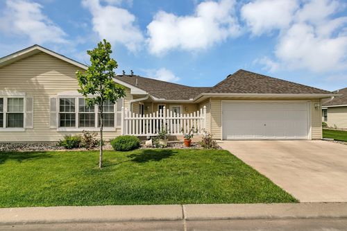 1055 Whiteowl Trl Sw, Hutchinson, MN, 55350-3805 | Card Image