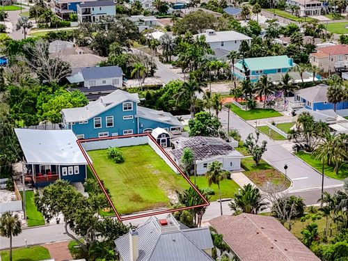 303 14th Ave, Indian Rocks Beach, FL, 33785-2813 | Card Image
