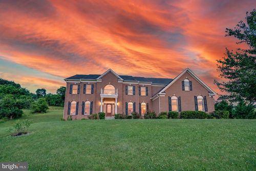 15000 Barlow Dr, WATERFORD, VA, 20197-1252 | Card Image
