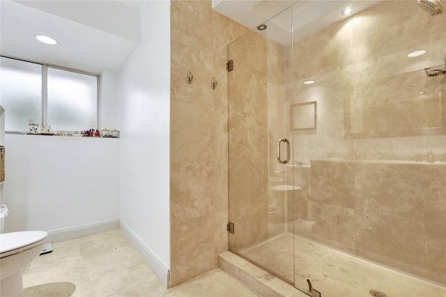 1645 - 1645 Nw 81 St Way, Condo with 3 bedrooms, 2 bathrooms and null parking in Plantation FL | Image 16