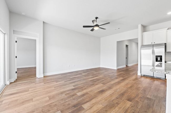 9321 Gladsome Path, House other with 4 bedrooms, 2 bathrooms and 4 parking in Manor TX | Image 8