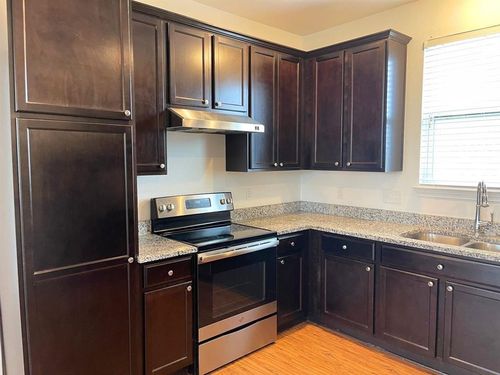 unit-b-805 Hallie Cv, Lockhart, TX, 78644-2099 | Card Image