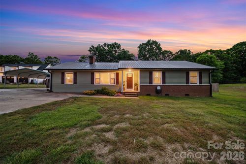 3832 Elkwood Ct, Concord, NC, 28025-7240 | Card Image