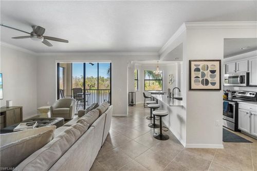 unit-1422-9820 Giaveno Cir, NAPLES, FL, 34113-8305 | Card Image