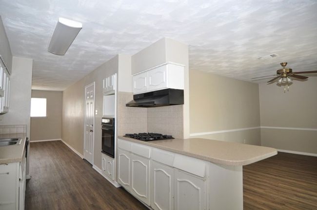 1007 Easy St, House other with 3 bedrooms, 2 bathrooms and null parking in Grapevine TX | Image 7