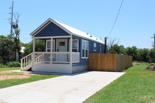 141 N 9th Avenue, Munday, TX, 76371 | Card Image