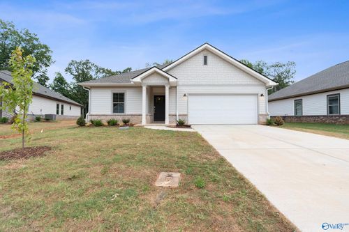 15008 Greenleaf Dr, Athens, AL, 35613-2980 | Card Image