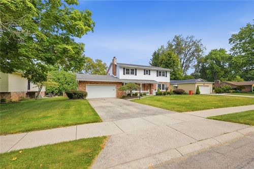 742 Hartford Dr, Springfield, OH, 45503-1923 | Card Image