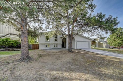 3275 Bell Mountain Dr, Colorado Springs, CO, 80918-1846 | Card Image