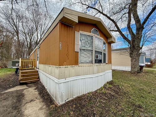 435 Rustic Ln S, Sumpter Township, MI, 48111-9749 | Card Image