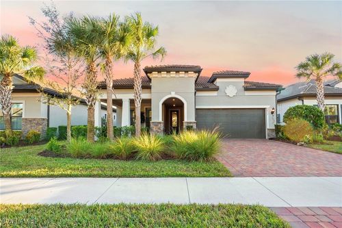 9811 Everglades Dr, NAPLES, FL, 34120-2142 | Card Image