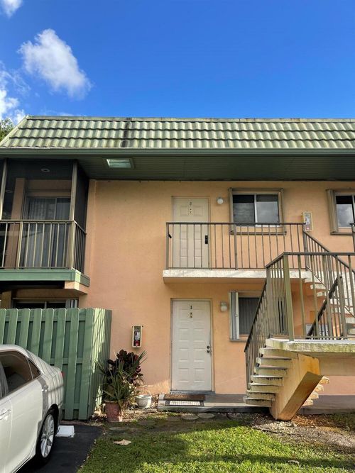 apt-3-1850 Fairview Villas Dr, Palm Springs, FL, 33406-6670 | Card Image