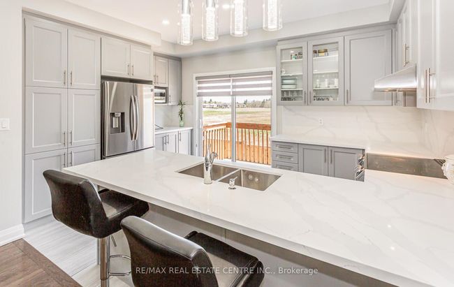 3 Dalbeattie Dr, House attached with 4 bedrooms, 3 bathrooms and 1 parking in Brampton ON | Image 15