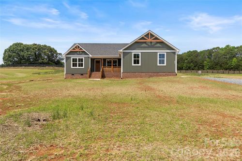 713 Alf Hoover Rd, Lincolnton, NC, 28092-9591 | Card Image