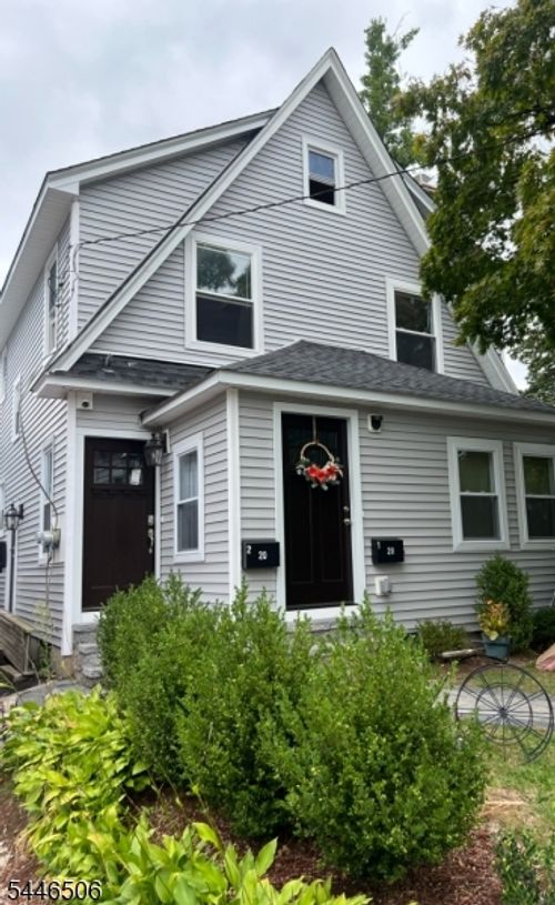 2-20 Van Dyke Pl, Summit, NJ, 07901-3829 | Card Image