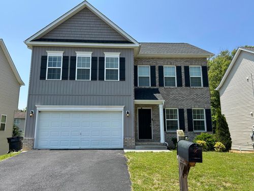8366 Leighburn Dr, Roanoke, VA, 24019-1191 | Card Image