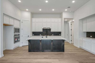 Kitchen | Image 2