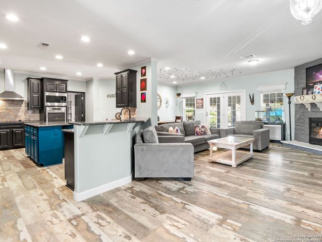 11890 Ranch Road 965, House other with 6 bedrooms, 4 bathrooms and null parking in Fredericksburg TX | Image 15
