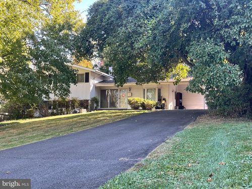 1101 Clover Dr, MCLEAN, VA, 22101-2000 | Card Image