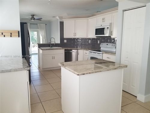4153 Sapphire Ter, Weston, FL, 33331-3142 | Card Image