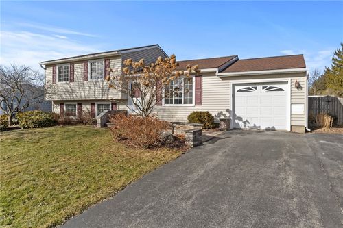 247 Overland Trl, West Henrietta, NY, 14586-9753 | Card Image