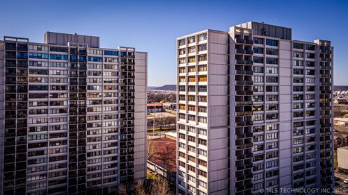 apt-1601-450 W 7th St, Tulsa, OK, 74119-1041 | Card Image