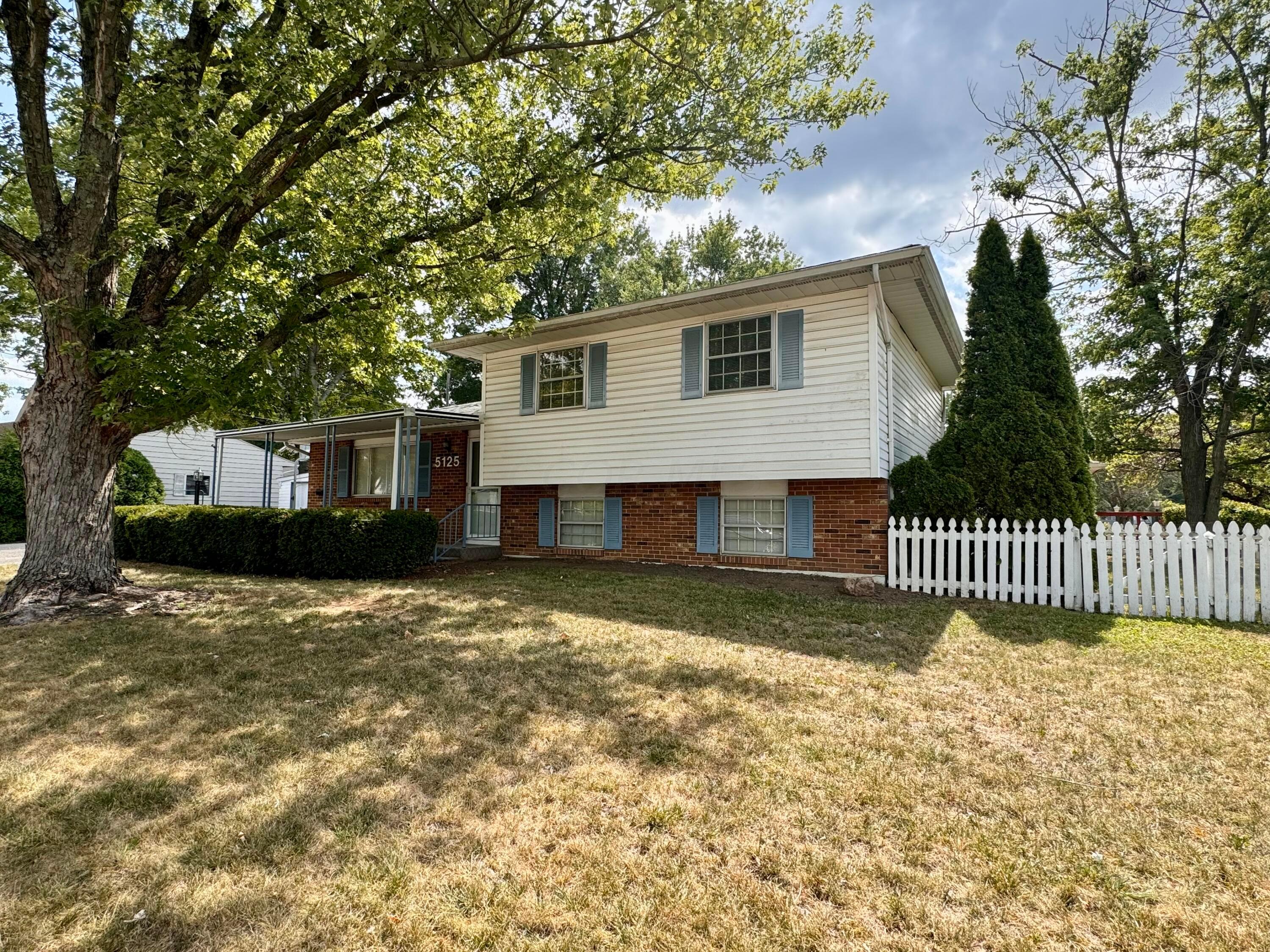 Upton Rd, Columbus, OH 43232