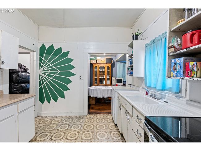 105 N 7 Th St, House other with 2 bedrooms, 1 bathrooms and 1 parking in Creswell OR | Image 8