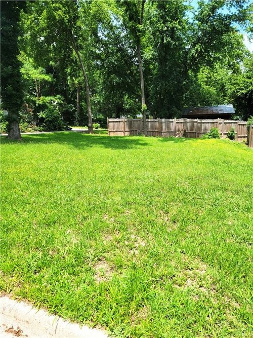 519 W South Ave, Harrison, AR, 72601-5037 | Card Image
