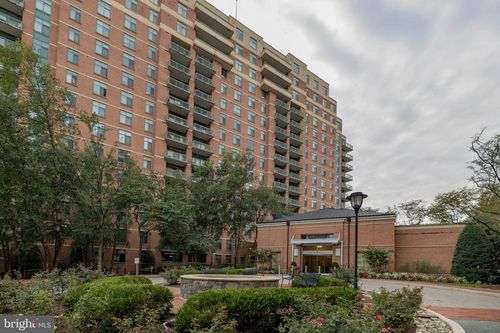 612-11700 Old Georgetown Rd, NORTH BETHESDA, MD, 20852-8608 | Card Image
