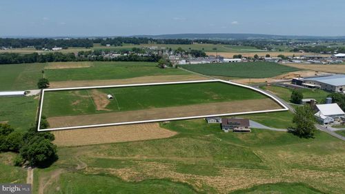 35 N Kinzer Rd, PARADISE, PA, 17562-9620 | Card Image