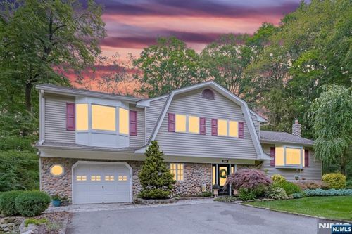 10 Joseph Ln, Ringwood, NJ, 07456-1820 | Card Image