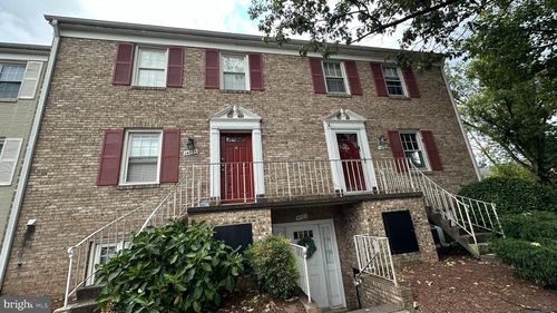 14525 Saint Germain Dr, CENTREVILLE, VA, 20121-2284 | Card Image