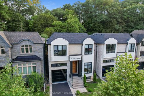 78 S Kingsway, Toronto, ON, M6S3T3 | Card Image