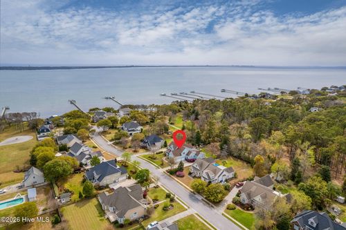 206 Glenn Abby Dr, Morehead City, NC, 28557-2578 | Card Image