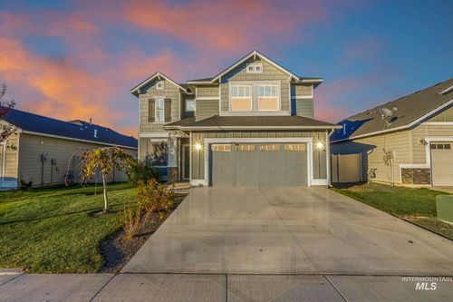 4690 W Silver River St, Meridian, ID, 83646-6894 | Card Image