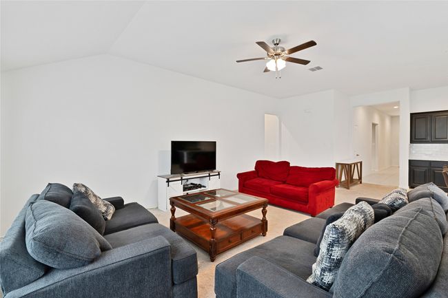 9220 Nevis Dr, House other with 4 bedrooms, 2 bathrooms and null parking in Fort Worth TX | Image 6