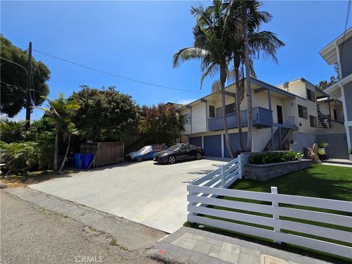 116 N Helberta Ave, Redondo Beach, CA, 90277-3181 | Card Image