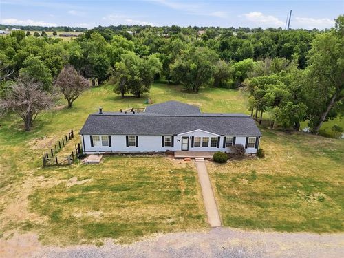 13732 W Cooksey Rd, Crescent, OK, 73028-8761 | Card Image