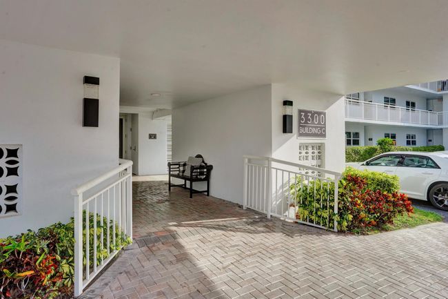 APT-918C - 3300 S Ocean Blvd, Condo with 2 bedrooms, 2 bathrooms and null parking in Highland Beach FL | Image 37