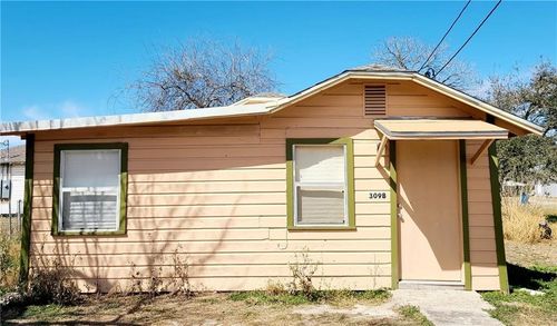 apt-b-309 E Hackberry St, Mathis, TX, 78368-2615 | Card Image