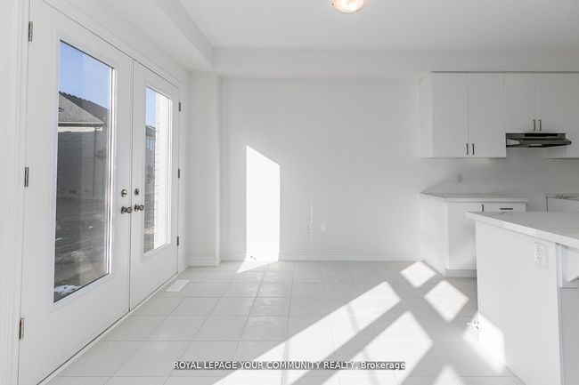 21 Daffodil Rd, House attached with 4 bedrooms, 3 bathrooms and 1 parking in Minesing ON | Image 8