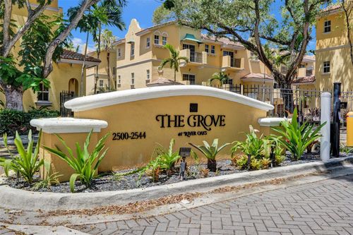 apt-202-2540 Sw 14th Ave, Fort Lauderdale, FL, 33315-2230 | Card Image